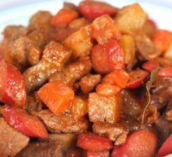 Pork-Menudo-Recipe-Panlasang-Pinoy.jpg