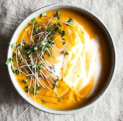 Thai-coconut-carrot-lemongrass-soup-5.jpg