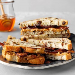 Sweet-and-Spicy-Peanut-Butter-Bacon-Sandwiches_EXPS_THAM19_233492_B11_09_1b-2.jpg