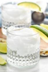 Vodka-Soda-Recipe-1365x2048.jpg