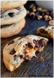 Salted-Caramel-Chocolate-Chip-Cookies-Recipe-1.jpg