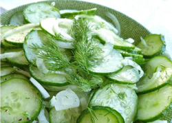 Hungarian-Cucumber-Salad.-Photo-by-lutzflcat.png