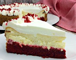 red-velvet-cheesecake-5.jpg