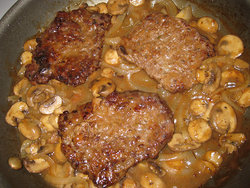 smothered-steak21.jpg