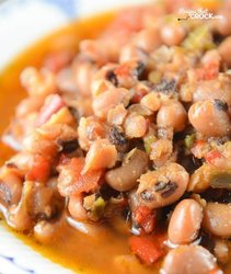 Crock-Pot-Black-Eyed-Peas-and-Ham.jpg