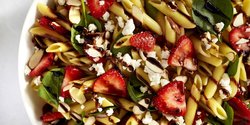 landscape-1467993363-delish-strawberry-caprese-pasta-salad.jpg