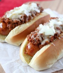 Andouille-Chili-Dog-10.jpg