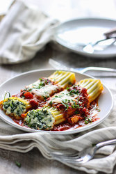 spinach-three-cheese-manicotti-4.jpg