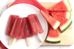 watermelon-sweet-tea-popsicles.png