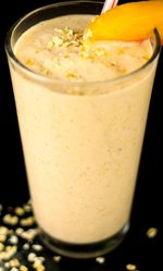 Peaches-and-Cream-Oatmeal-Smoothie-3.jpg