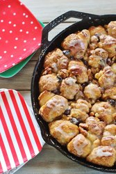 Skillet-Monkey-Bread-768x1152.jpg