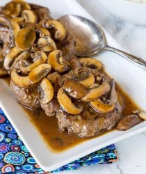 Hamburger-steaks-with-mushroom-gravy-2.jpg