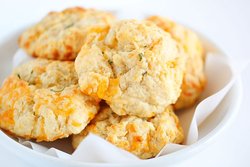 cheddar-biscuit.jpg