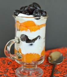 Halloween-Greek-Yogurt-Parfait-1.jpg