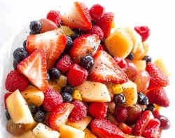 honey-poppy-seed-fruit-salad-002.jpg