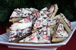 Chocolate-Peppermint-Bark-Cookies-1.jpg