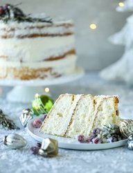 christmas-sparkle-cake-I-howsweeteats.com-18.jpg