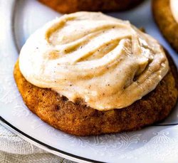 Pumpkin-Cookies-with-Cinnamon-Cream-Cheese-Frosting-7.jpg