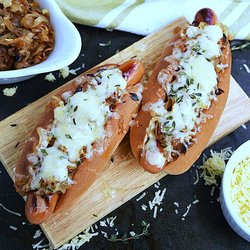 french-onion-hot-dogs-032x600.jpg