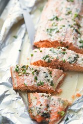 Honey-Baked-Salmon-cooked-fillet-cut-into-slices.jpg
