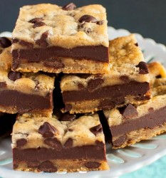 Fudge-Filled-Chocolate-Chip-Bars-1.jpg