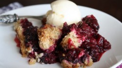 blackberry-cobbler-678x381.jpg