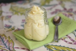 coconut-pineapple-smoothie-ice-cream-2.jpg