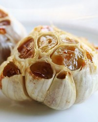 roasted-garlic-vertical-600x835.jpg
