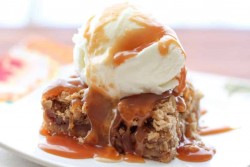 apple-pie-bars-with-caramel-sauce-8-1024x683.jpg