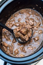 Slow-Cooker-Beef-Tips-with-Gravy-074.jpg