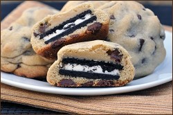 Oreo_Stuffed_Chocolate_Chip_Cookies_blog.jpg