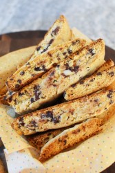 Almond-Chocolate-Biscotti1.jpg