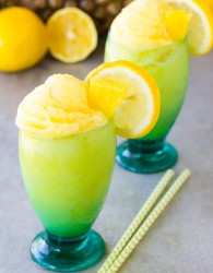 frozen-pineapple-lemonade-1-1.jpg