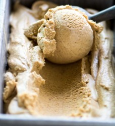 gingerbread-ice-cream-8390-December-18-2017-2.jpg