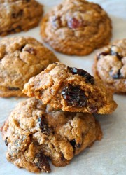 Cinnamon-Raisin-Cookies2.jpg