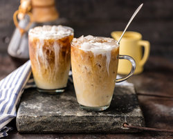 WFxZTwIySZeAx9oQY0rv_thai-iced-coffee (2 of 4).jpg