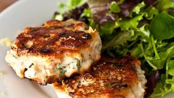 salmon-cakes-646.jpg