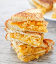 grilled-macaroni-cheese-sandwich-18.jpg