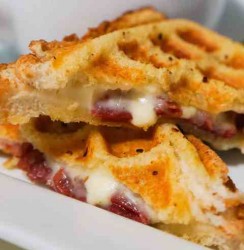 waffledgrilledcheese-8-min.jpg