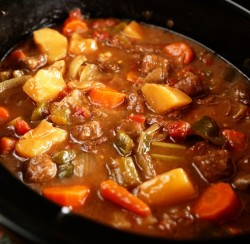 Slow-Cooker-Creole-Beef-Stew-4.jpg