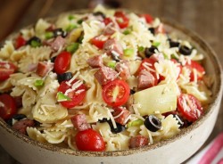 Kitchen-Sink-Pasta-Salad-8.jpg