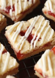 strawberryshortbread-8-570x800.jpg